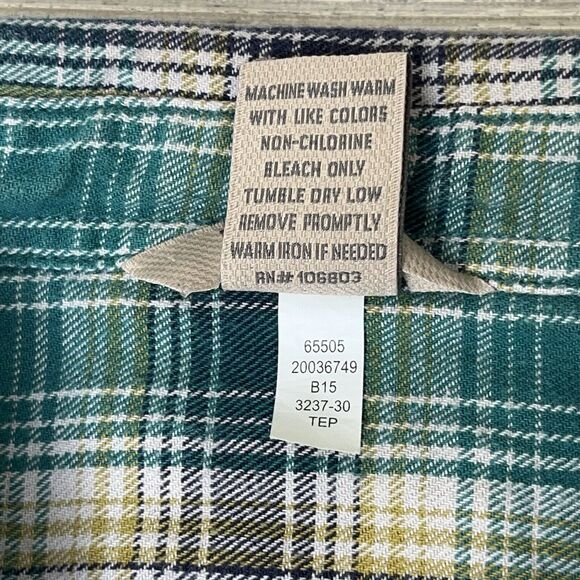 Duluth Trading Flannel Shirt Womens Medium Plaid Button Front Long Sleeve Vented - Picture 9 of 11